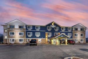 a rendering of a hotel with a parking lot at Comfort Inn Mount Pleasant - Racine in Racine