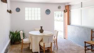 Zdjęcie z galerii obiektu Villa Isabel Malaga - Churriana by Ruralidays w Maladze