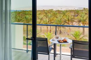 Балкон или терраса в Cabogata Beach Hotel
