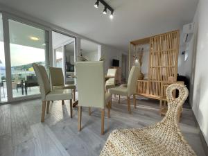 Posezení v ubytování Vila Regina Apartment Regina with Swimming Pool