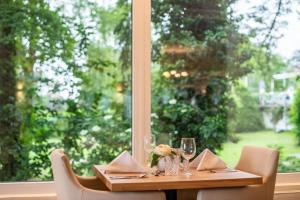 Ogród w obiekcie Promenaden-Strandhotel Marolt