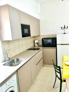 Kuchnia lub aneks kuchenny w obiekcie Petit Appartement dans une maison