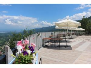 A balcony or terrace at Toptepe Panorama Hotel