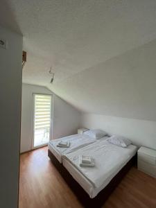 S&R Lake View Hostel客房内的一张或多张床位