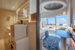 Gallery image of Port Tower by Isrotel Design in Tel Aviv