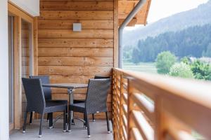 Nespecifikovaný výhled na hory nebo výhled na hory při pohledu z aparthotelu