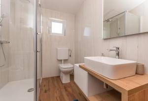 Kúpeľňa v ubytovaní Poolincluded - Holiday Home Maslina