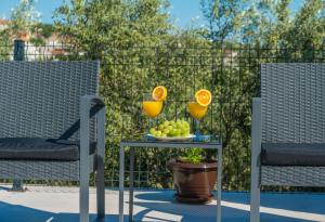 Balkón alebo terasa v ubytovaní Poolincluded - Holiday Home Maslina