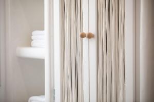 Posteľ alebo postele v izbe v ubytovaní Kamvas Deluxe Apartments