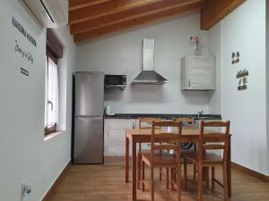 Kuchnia lub aneks kuchenny w obiekcie BILOÑA - LA COLINA
