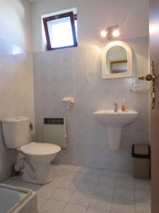 Koupelna v ubytování Apartmány Bobrovnik + 8 fotografií