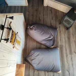 Posezení v ubytování Malalcahuello Eco Glamp