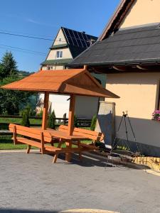 Budynek, w którym mieści się apartament