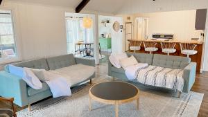 Gallery image of Retro Ypsilanti Cottage - Peloton & Vintage Vibes in Ypsilanti