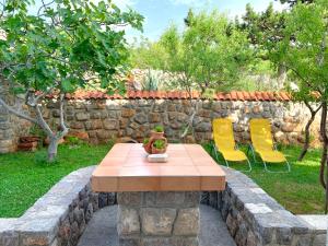 Afbeelding uit fotogalerij van Apartments Maro in Senj