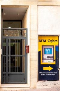 Apartamento Buen Camino的证书、奖牌、标识或其他文件