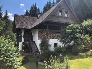 A garden outside Charmantes Bauernhaus in erhöhter Aussichtslage