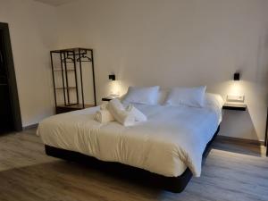 Posteľ alebo postele v izbe v ubytovaní Kabialde Apartamentuak TSS00134