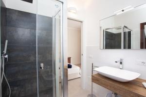 Koupelna v ubytování Lu Lioni Rooms