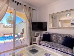 Bazén v ubytování Villa Madrid Private Pool Casasol nebo v jeho okolí