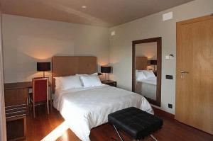 Gallery image of Hotel Restaurante Revestido in Escalona +14 photos