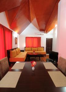 Istumisnurk majutusasutuses Farah Inn Ifrane