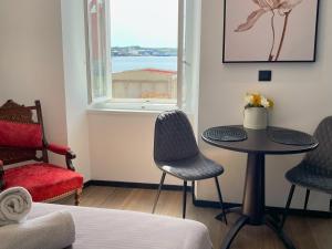 Posedenie v ubytovaní Navis city apartments