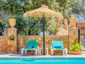 Bazén v ubytování Tu Villa Rural Lentisco 8 Dormitorios Piscina privada nebo v jeho okolí