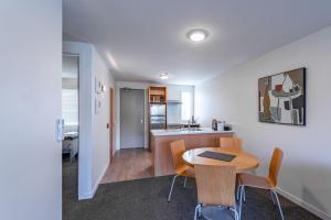 Kuchyň nebo kuchyňský kout v ubytování Central Luxury Apartment 205 + 24 fotografií