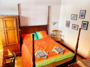 Postel nebo postele na pokoji v ubytování Appartement Duplex climatisé avec wi-fi - plage Pointe Marin à pieds, récemment rénové