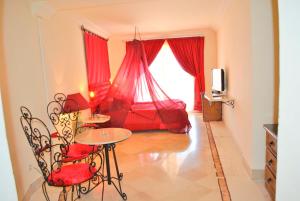 Posezení v ubytování Hotel de charme et SPA Dar El Bhar