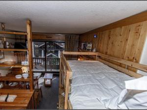 Zdjęcie z galerii obiektu Studio Cabine Confort · Centre de Val d'Isère · Balcon Sud · Près des Pistes - FR-1-518-122 w mieście Val dʼIsère