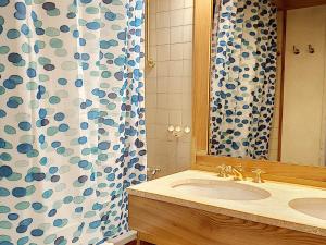 Zdjęcie z galerii obiektu Studio Cabine Confort · Centre de Val d'Isère · Balcon Sud · Près des Pistes - FR-1-518-122 w mieście Val dʼIsère