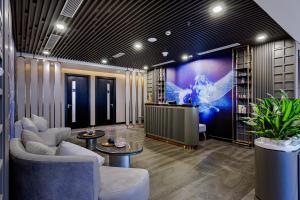 Area soggiorno di Le Sands Oceanfront Danang Hotel