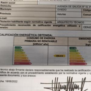 um bilhete para um voo para o México em Hotel Maruja Nozana em Viella