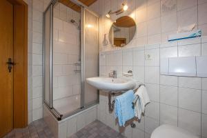 Koupelna v ubytování Gästehaus Kurparkfrieden