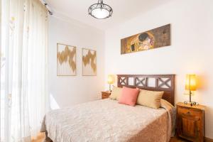 Posteľ alebo postele v izbe v ubytovaní Apartamento Capuchinos Centro by Renthas
