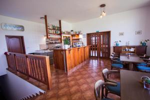 Lounge nebo bar v ubytování Penzion Maják