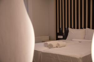 Posteľ alebo postele v izbe v ubytovaní SithoniaRS Luxury Apartment 2nd Floor with Sea View
