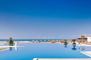 Bazén v ubytování Azul Beach Resort Montenegro by Karisma - All Inclusive nebo v jeho okolí