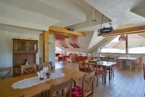 Villa & Gospoda Krakowska的休息区