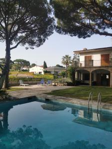 Πισίνα στο ή κοντά στο VILLAS COSETTE Villa CALYPSO