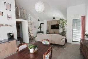 TV a/nebo společenská místnost v ubytování Apartment Tugare