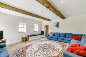 Gallery image of Top Barn in Sowerby Bridge