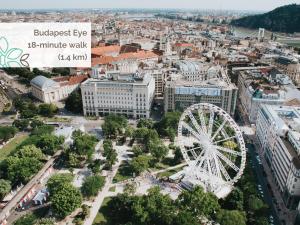 Výhľad na mesto Budapešť alebo výhľad na mesto priamo z apartmánu
