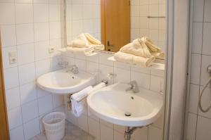 A bathroom at Pezza Lischa