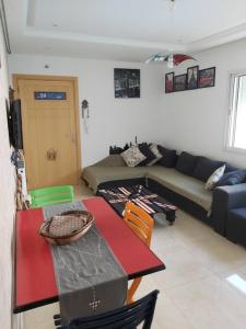 Χώρος καθιστικού στο Appartement 1ch Romantique Vue sur Piscine +11 φωτογραφίες