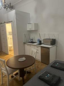Kuchyňa alebo kuchynka v ubytovaní Apartamenty u Ewy - EUROS