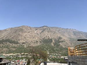 山景或在民宿看到的山景
