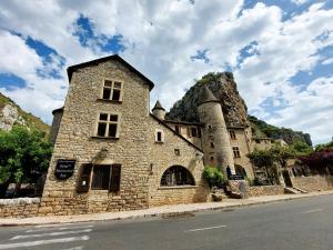 Gallery image of Hôtel-Restaurant Le Manoir De Montesquiou in La Malène